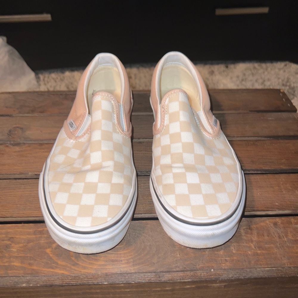 checkered vans